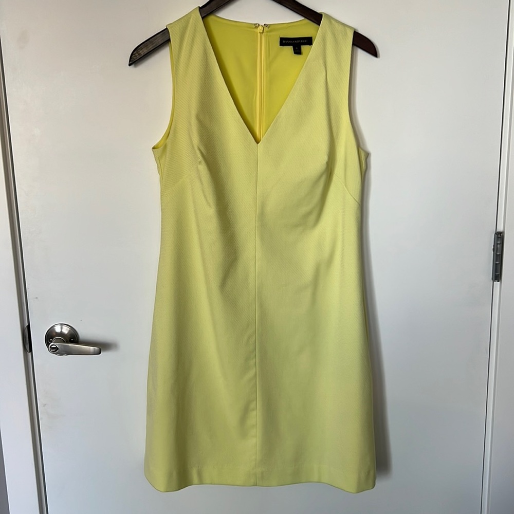 Light yellow sleeveless v-neck dress